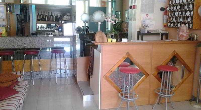 Hotel Staccoli Rimini Esterno foto