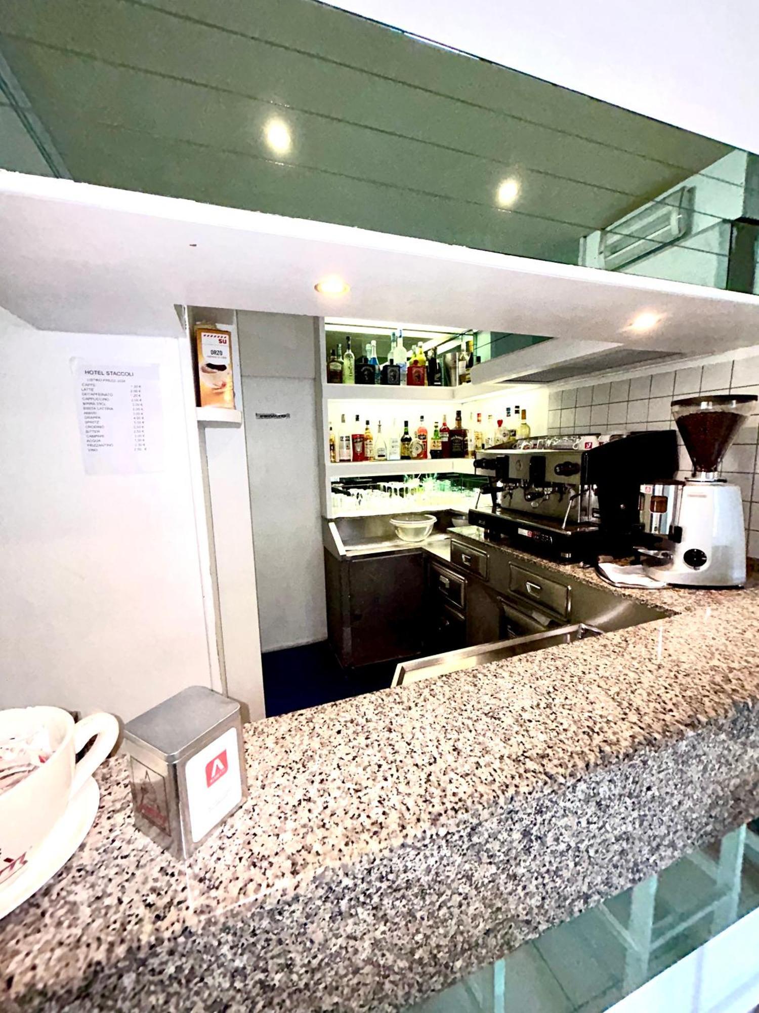 Hotel Staccoli Rimini Esterno foto